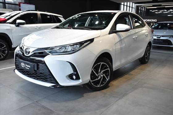 TOYOTA YARIS 1.5 16V FLEX SEDAN XLS CONNECT MULTIDRIVE